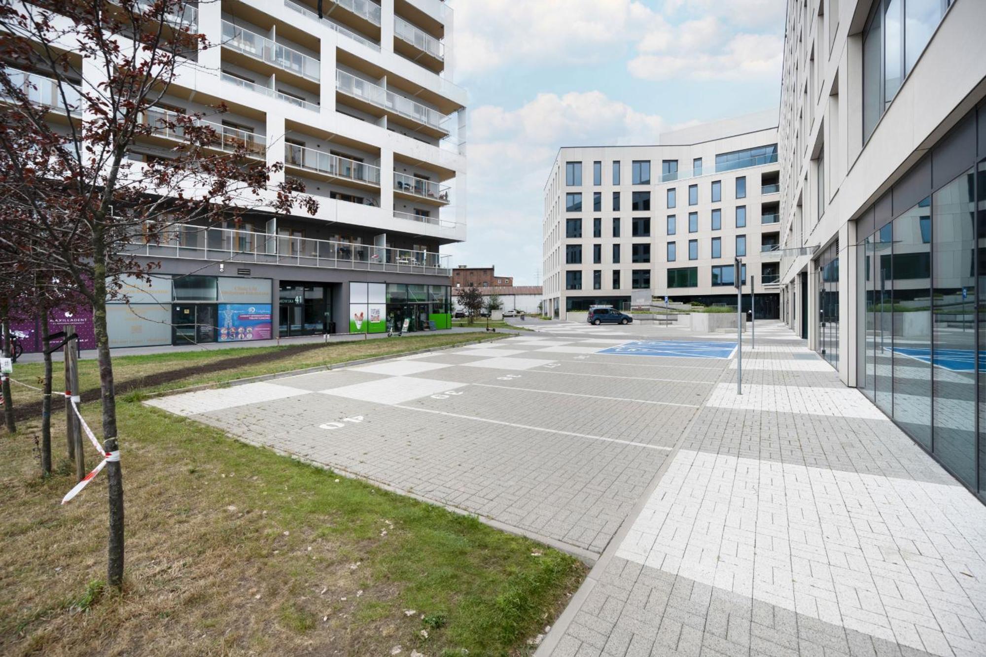 Klasyczny Apartament Z Balkonem We Wroclawiu By Noclegi Renters Buitenkant foto